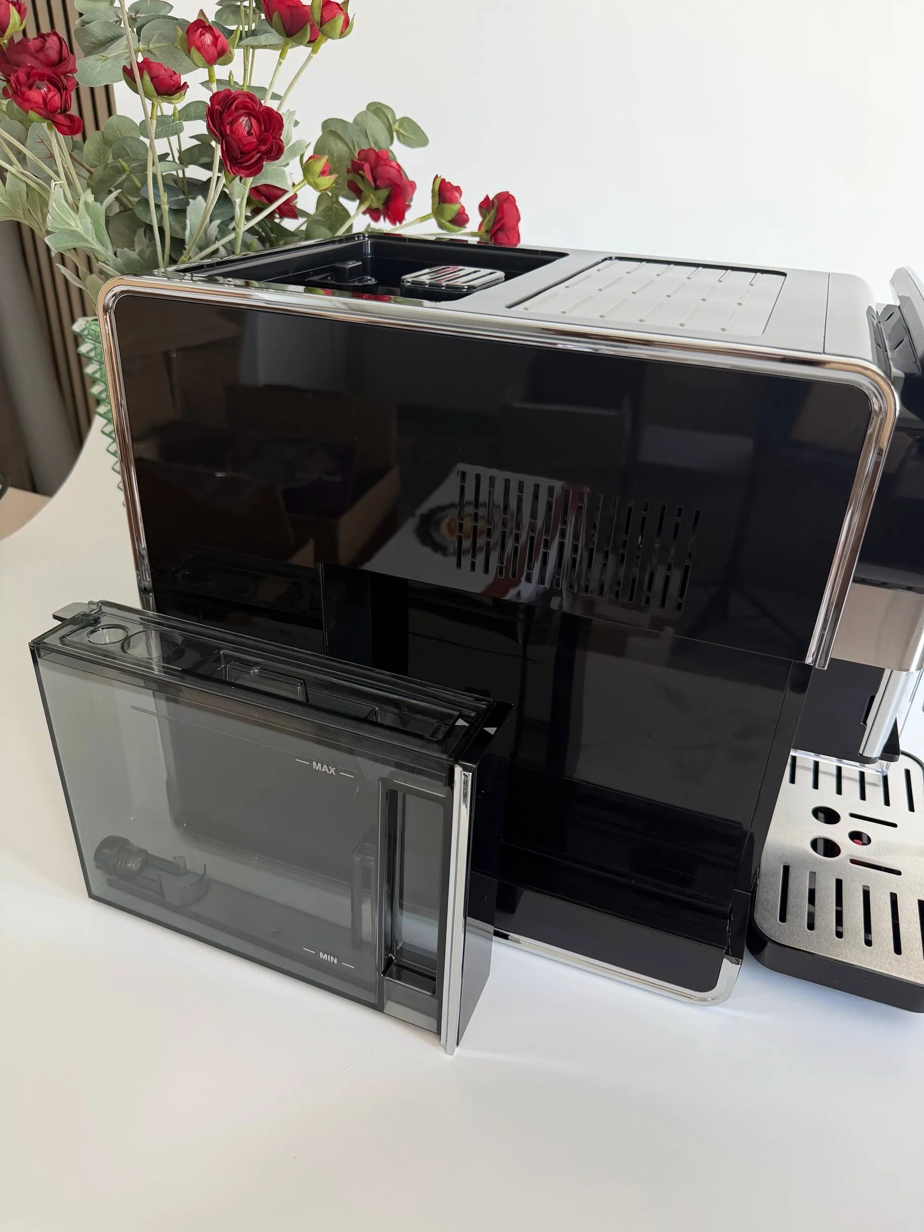 Автоматическая кофемашина Zepline ZP-6808 с мощностью 1500Вт 20Bar